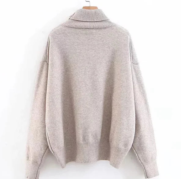 Comfortable Minimalist Knit Sweater for Fall/Winter